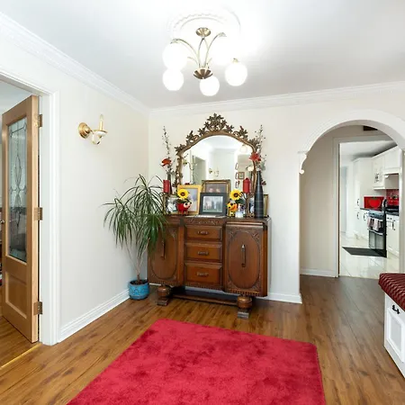 206 - * Ballyconneely